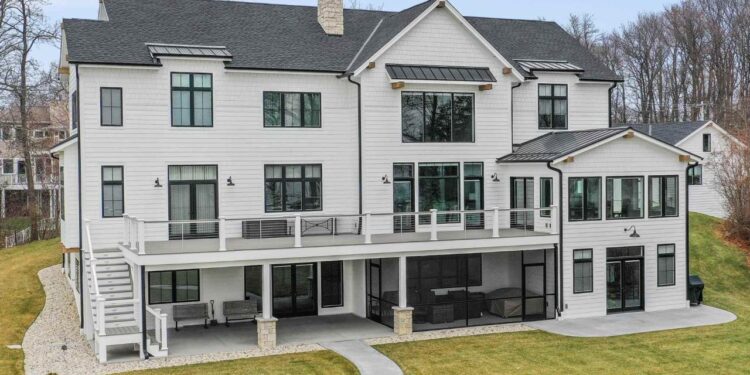 Luxury Homes Builder - Crafting Your Dream Home